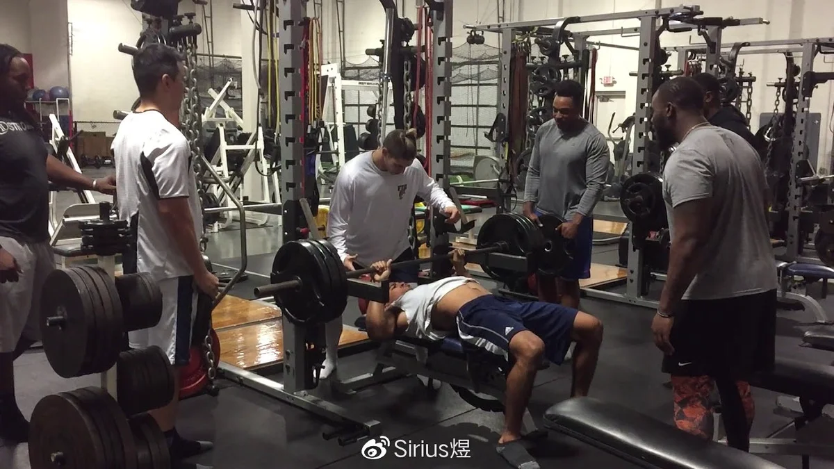 为什么篮球不同位置需要不同的训练重点_1